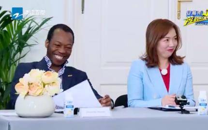 誰說鄧超英文進步驚人?節目再現鄧氏英文,開口就讓外國人笑噴