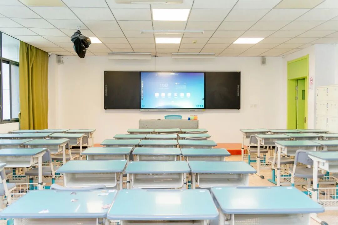 ������ɳ�е��ƶ����c��(ji��n)���ߣ��������ǽ������F(tu��n)�����L(zh��ng)�򷨳��ġ���(d��ng)�¡��c��