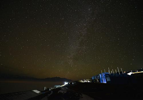 ţ��ɽ֮�p�����ƺ�